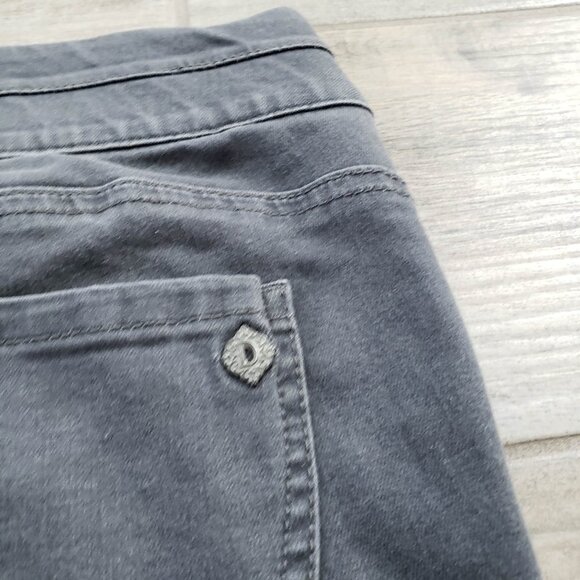 Democracy Pull On Jeans Women's Faded Grey Ab Solutions Shaping Waist 14 - Picture 7 of 9